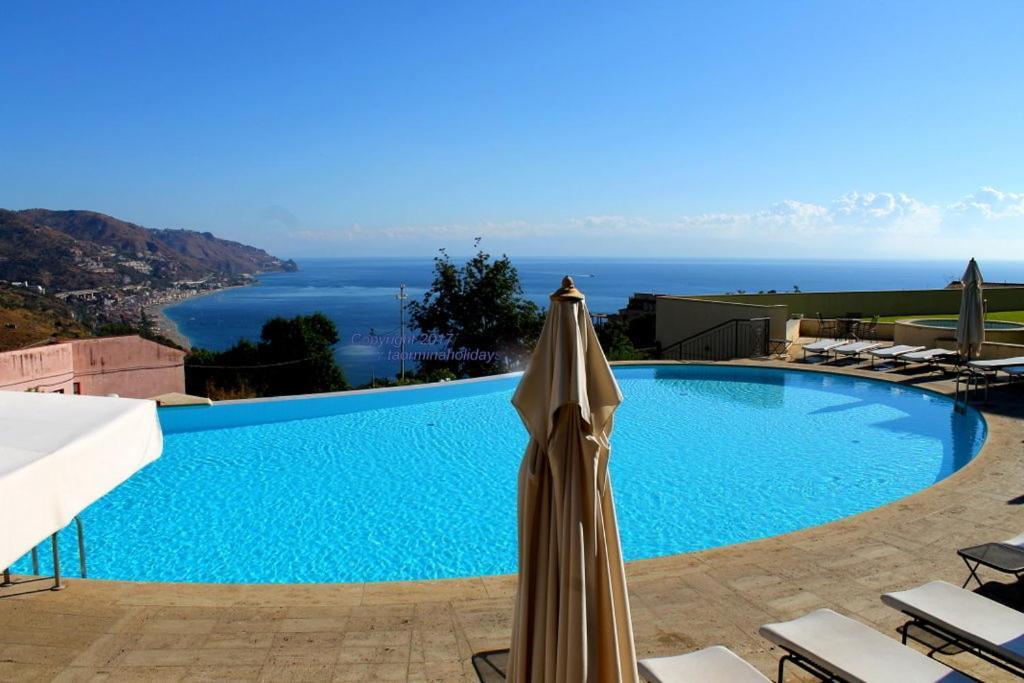 Taormina Bella Vista Apartment In Center With Pool By Taormina Holidays Eksteriør billede