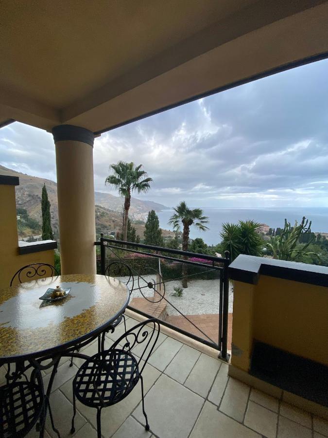 Taormina Bella Vista Apartment In Center With Pool By Taormina Holidays Eksteriør billede